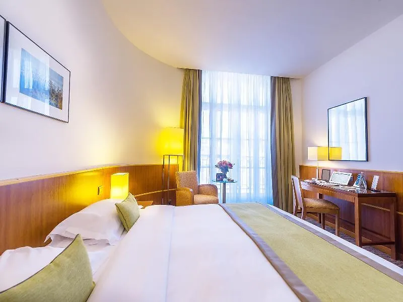 Miiro Le Grand Hotel Cayre Paris
