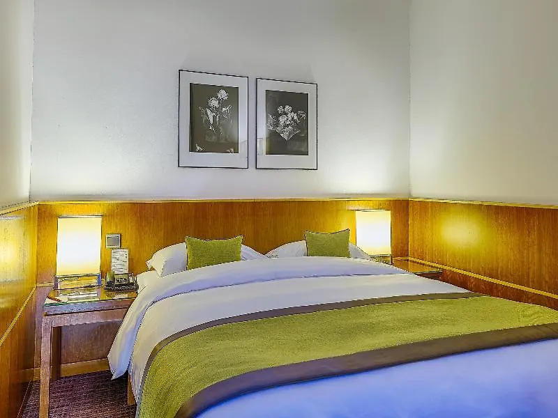 Miiro Le Grand Hotel Cayre Paris