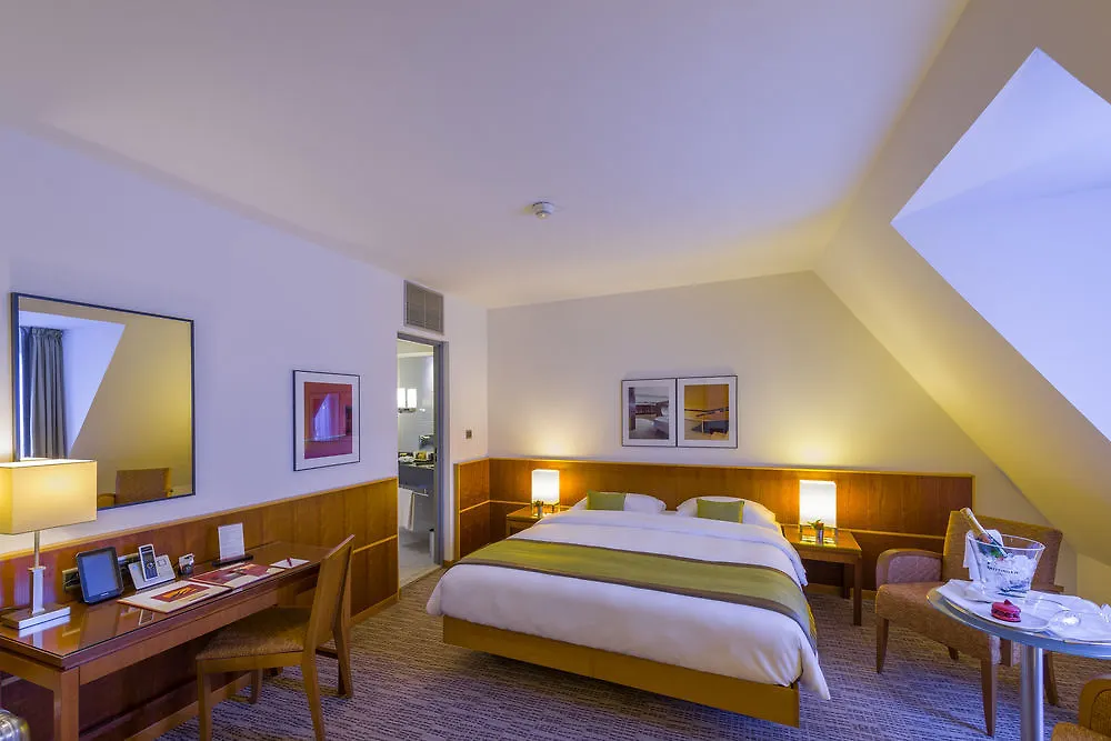 Miiro Le Grand Hotel Cayre Paris